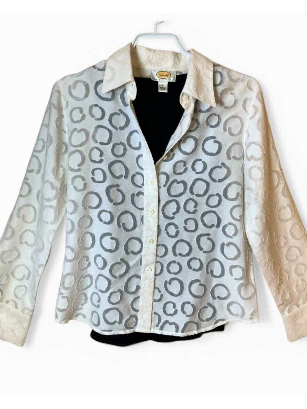 Talbots Women's White Mesh Cutout Pattern Shirt Size 8 Petites Button Up, - Picture 2 of 10